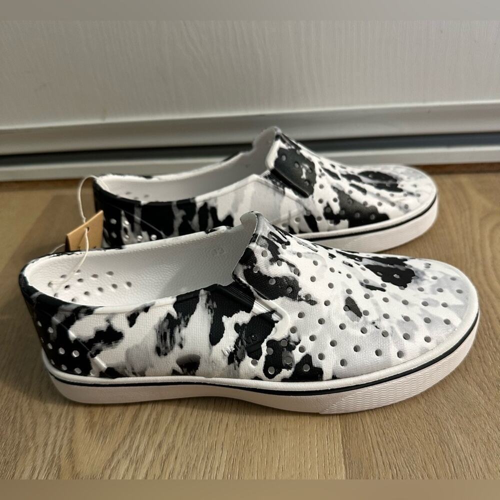 NWT Kids Sz J3 Native Jefferson Print - Shell White / Grey Tie Dye - Picture 2 of 9